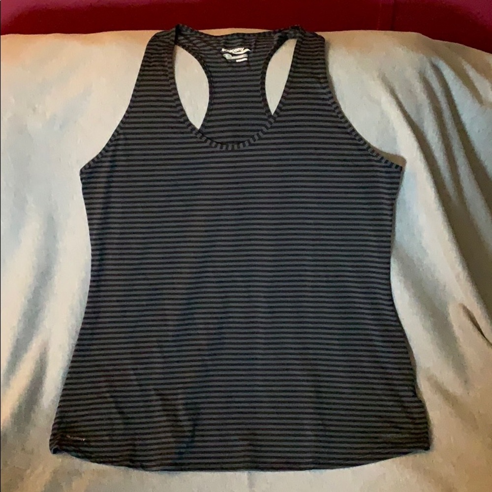 Saucony tank